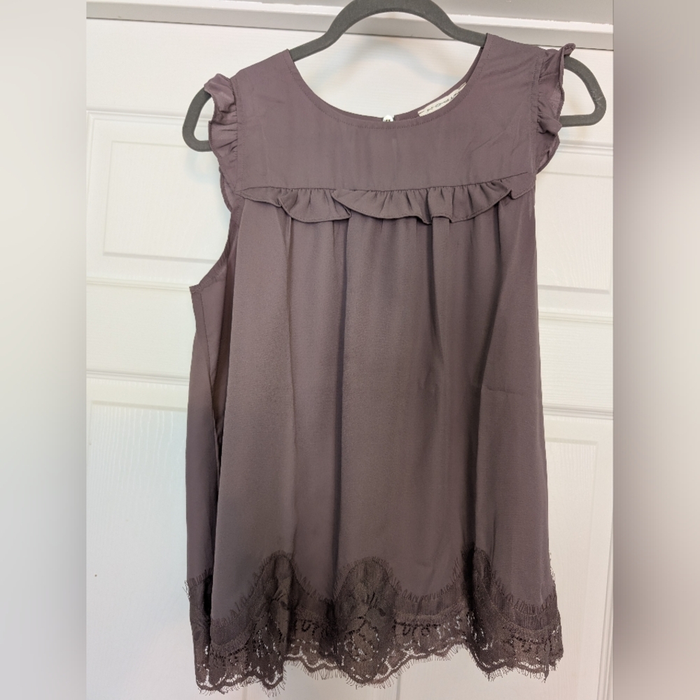 Chic Ruffle Trim Sleeveless Blouse - Purple